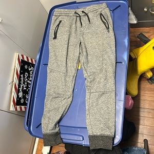 BKLYN boys jogger’s